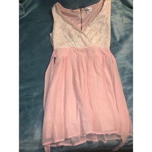 Never worn beautiful dress